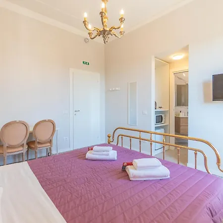 Floret San Giovanni Bed & Breakfast Rome